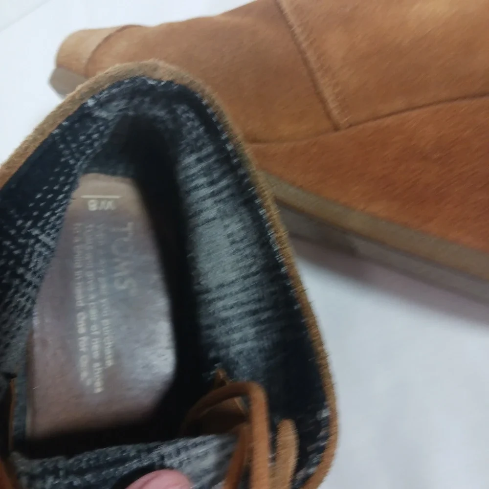 TOMS Desert Wedge Booties Womens Size 8 Tan Suede Excellent Lace Up Ankle Boots